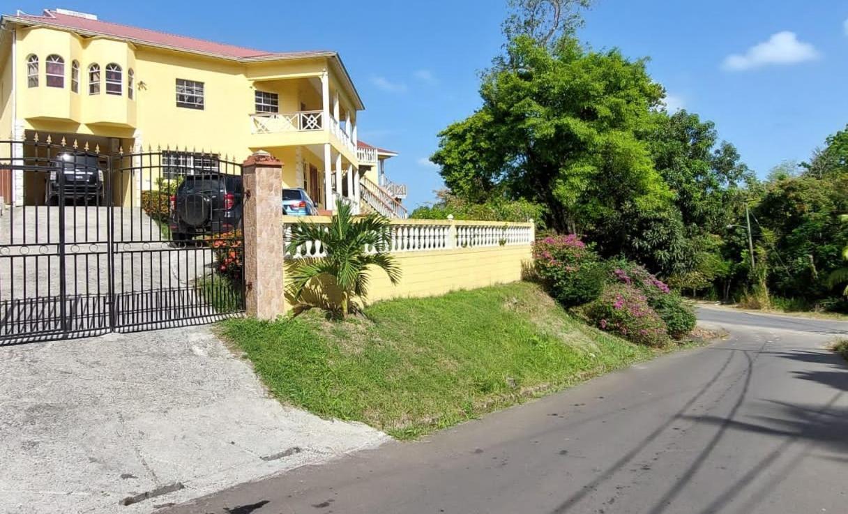 Royal Escape - 1 Hotel Anse La Raye Exterior photo