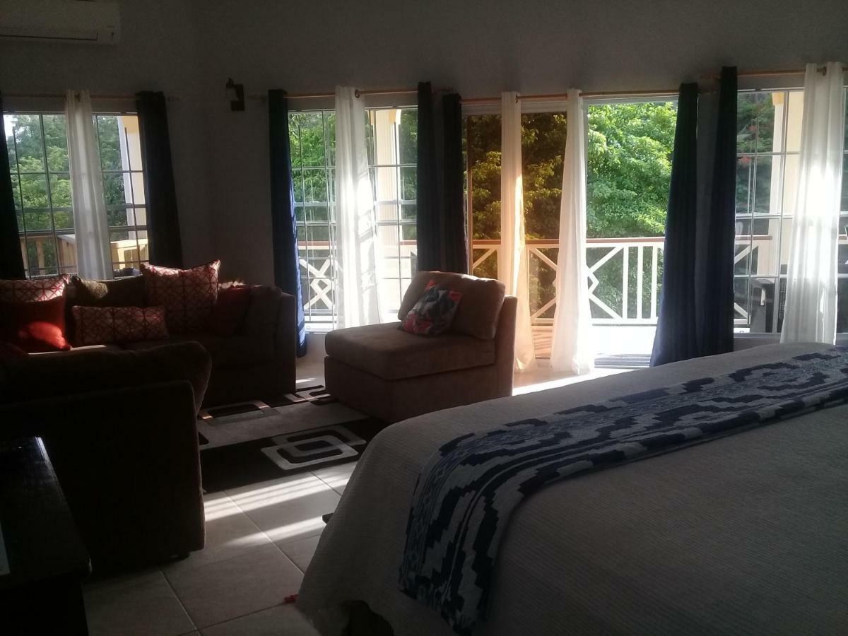 Royal Escape - 1 Hotel Anse La Raye Exterior photo